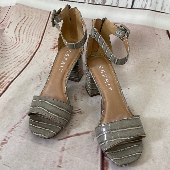 Esprit shoes - Picture 4 of 8